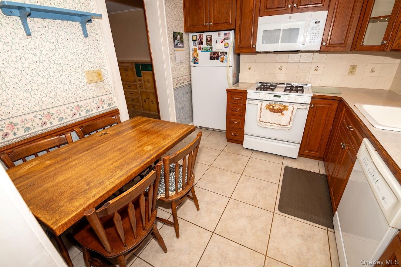 34 Remsen Avenue Property Photo 7
