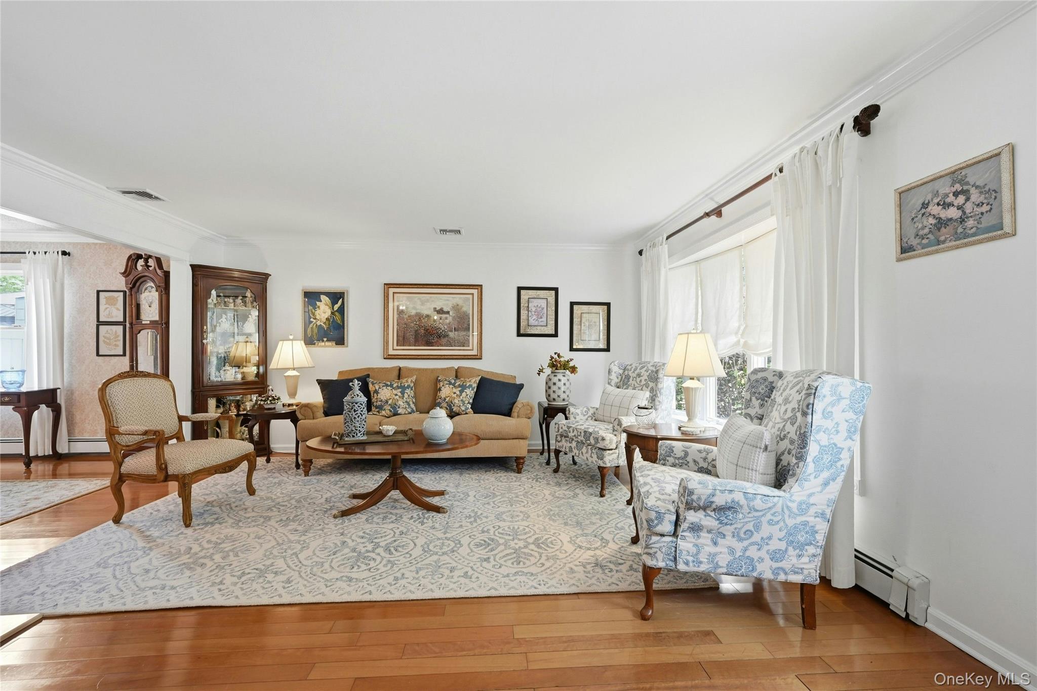 4 Bacon Lane Property Photo 4