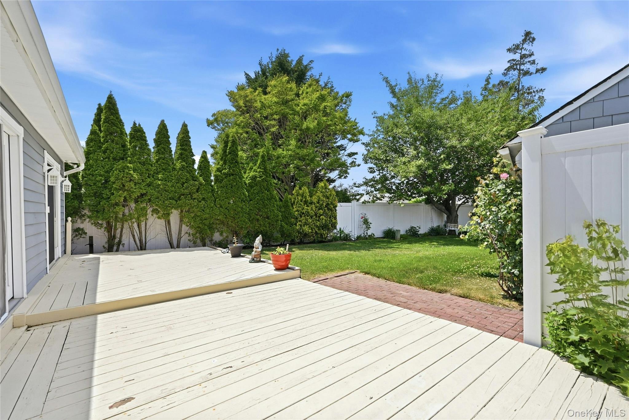 4 Bacon Lane Property Photo 23