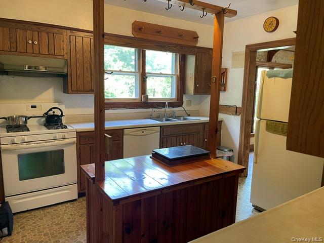 2228 State Route 203 Property Photo 6