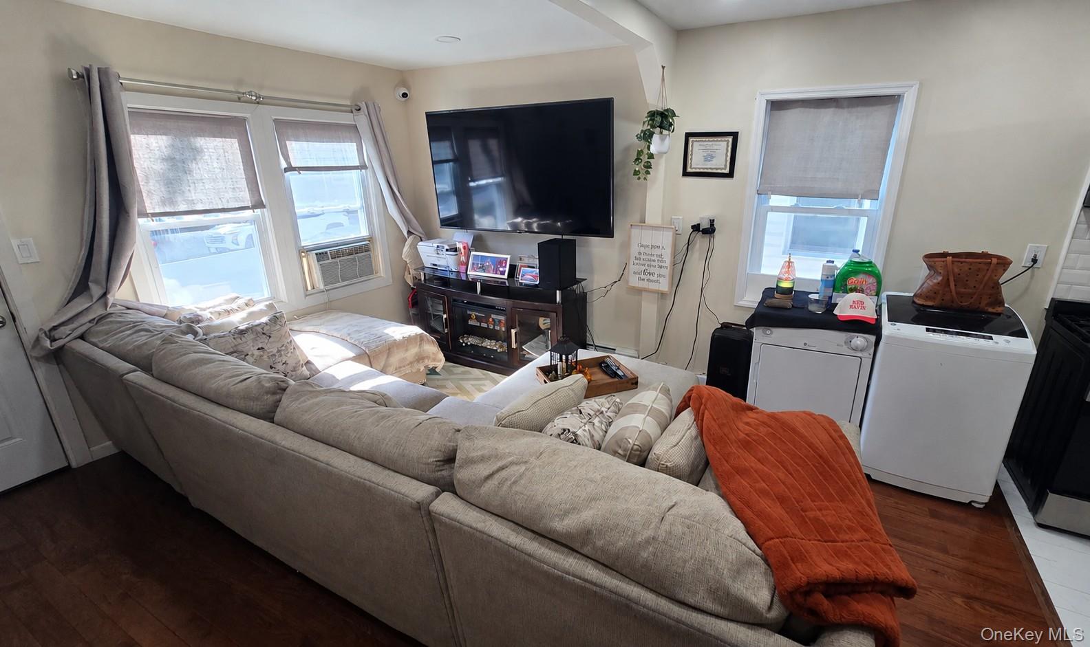12933 135th Place Property Photo 5