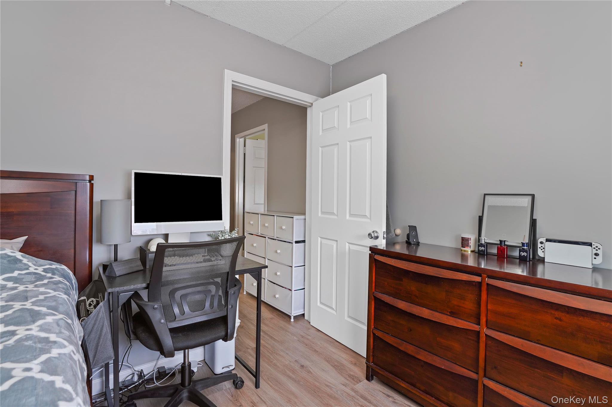 61-12 69th Street 2m Property Photo 21