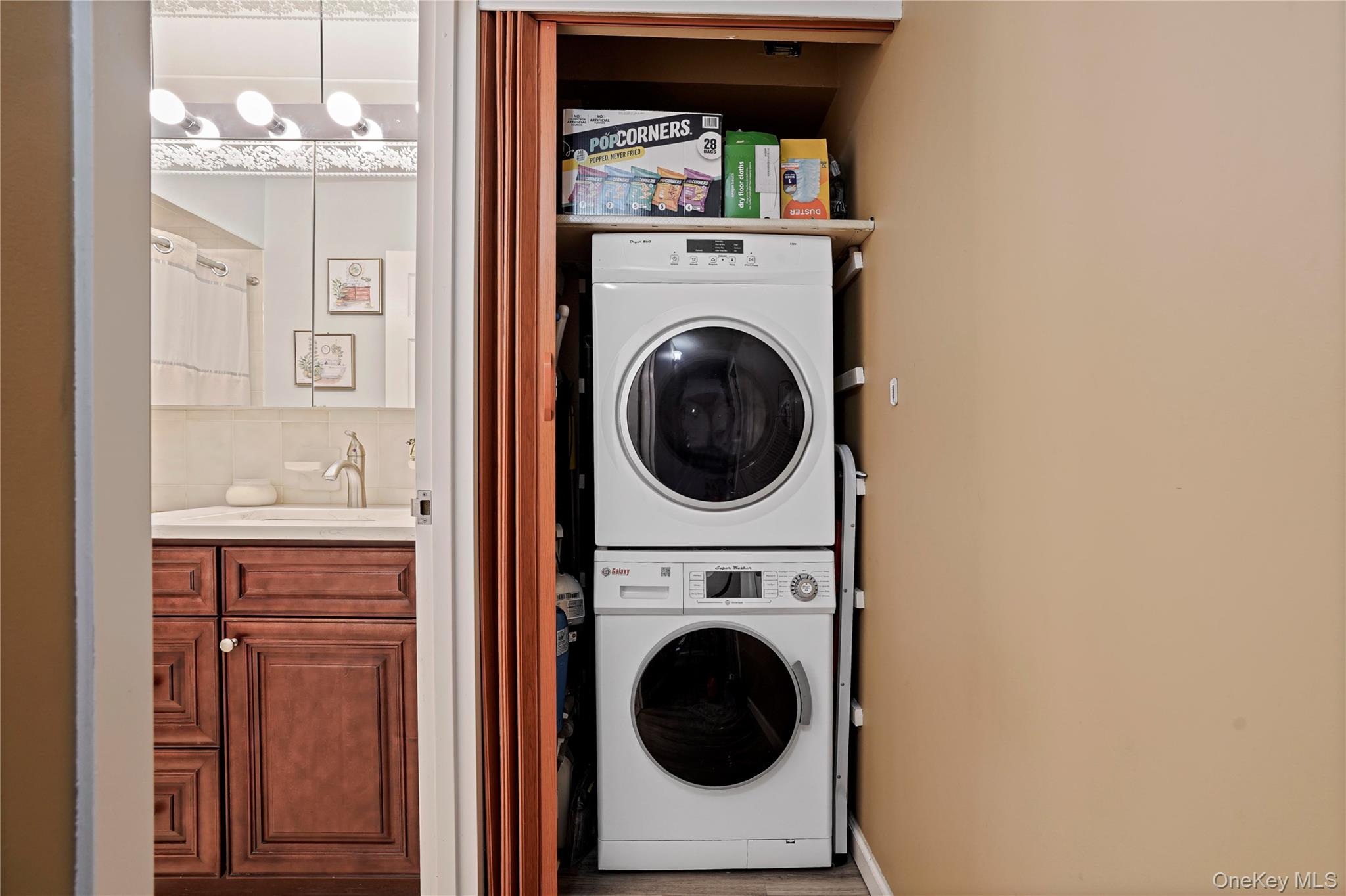61-12 69th Street 2m Property Photo 30