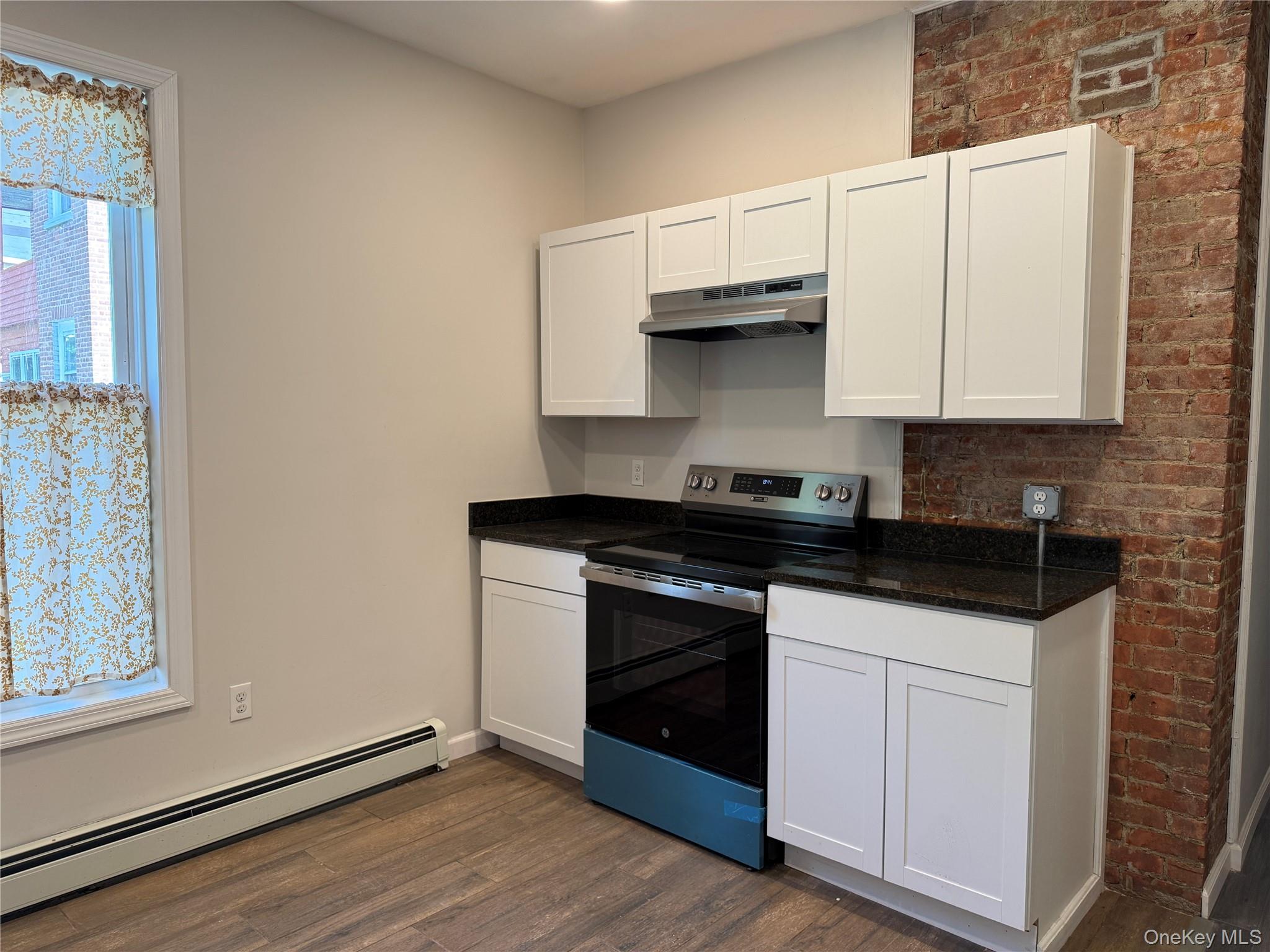 228 Mansion Street Property Photo 2