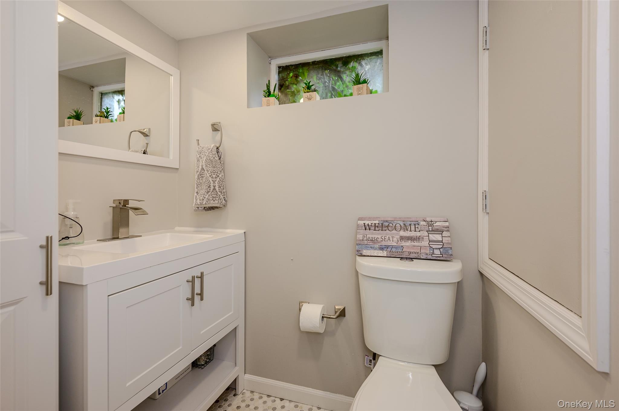 26 Rhode Avenue Property Photo 12