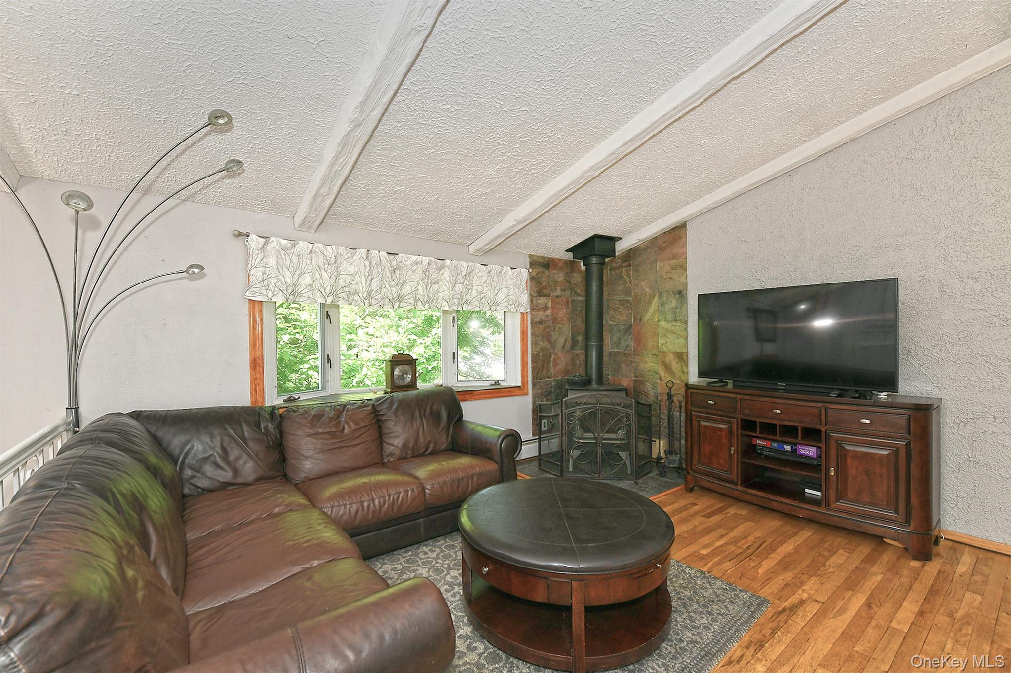 183 6th Avenue Property Photo 6