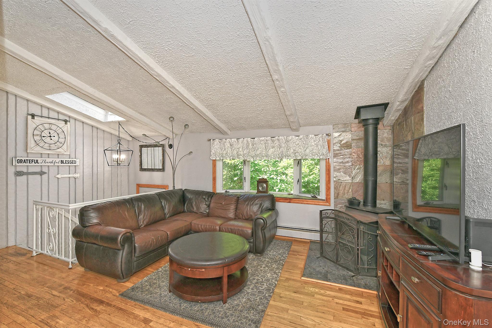 183 6th Avenue Property Photo 10