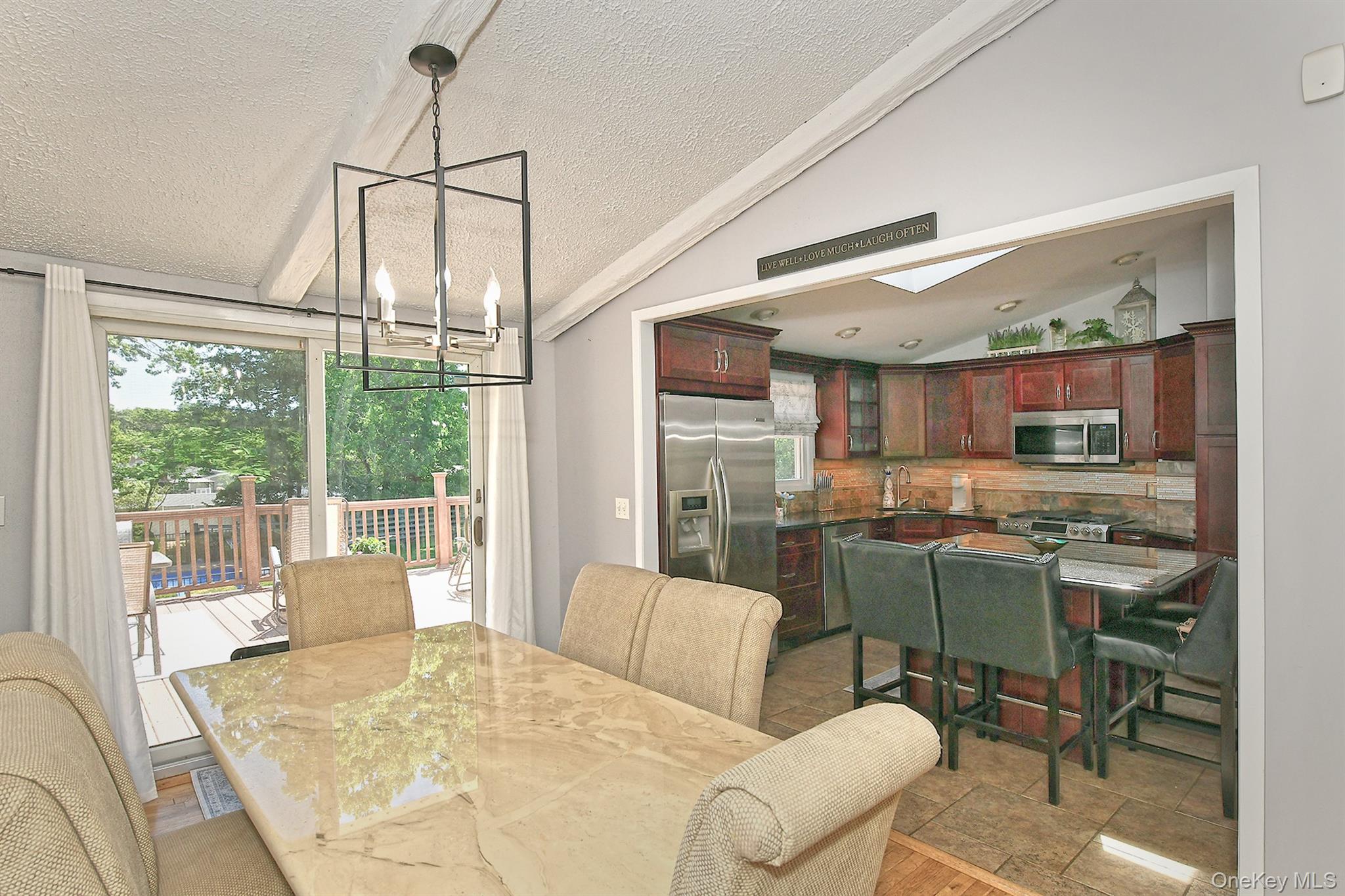 183 6th Avenue Property Photo 12