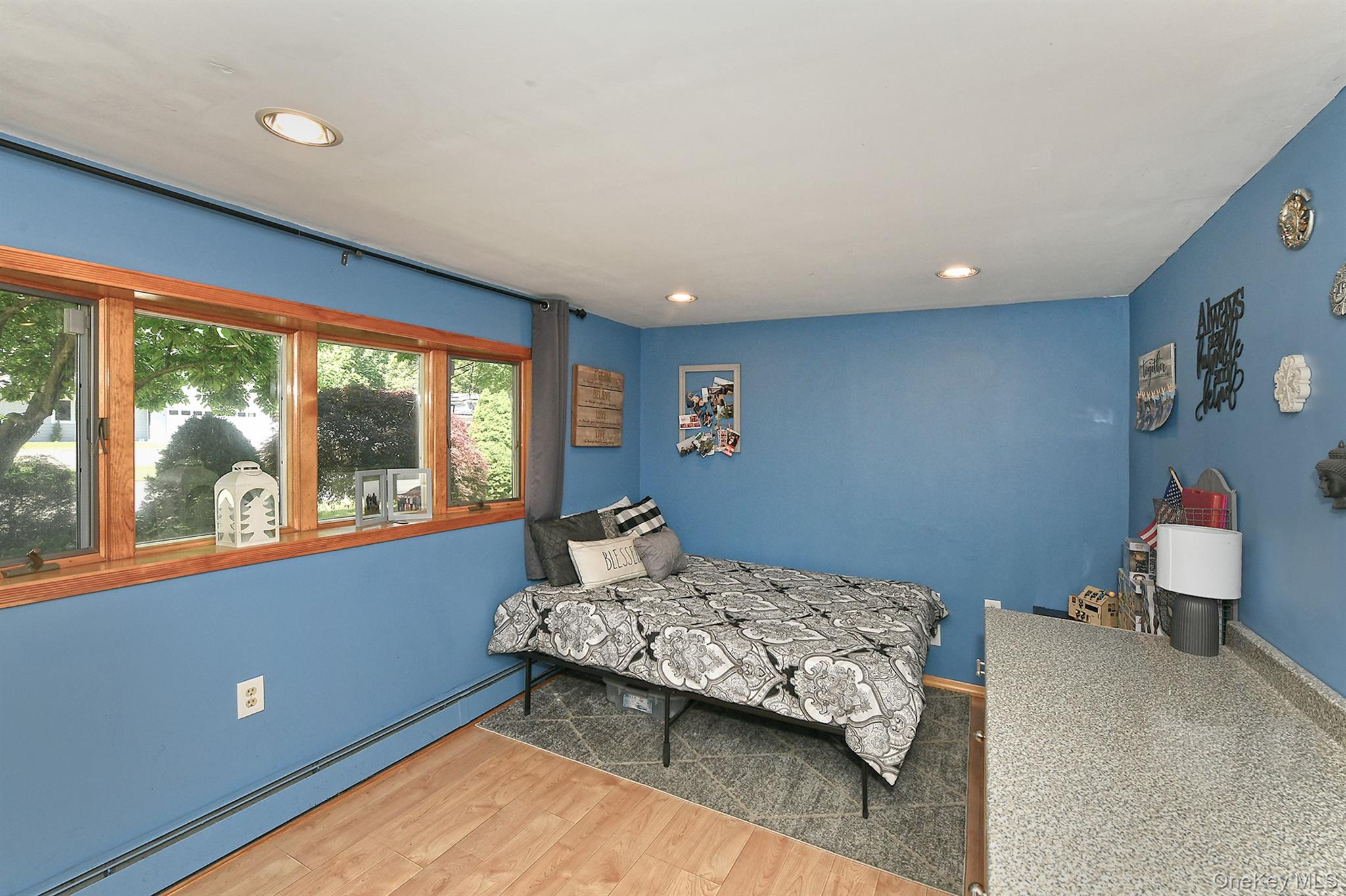 183 6th Avenue Property Photo 18
