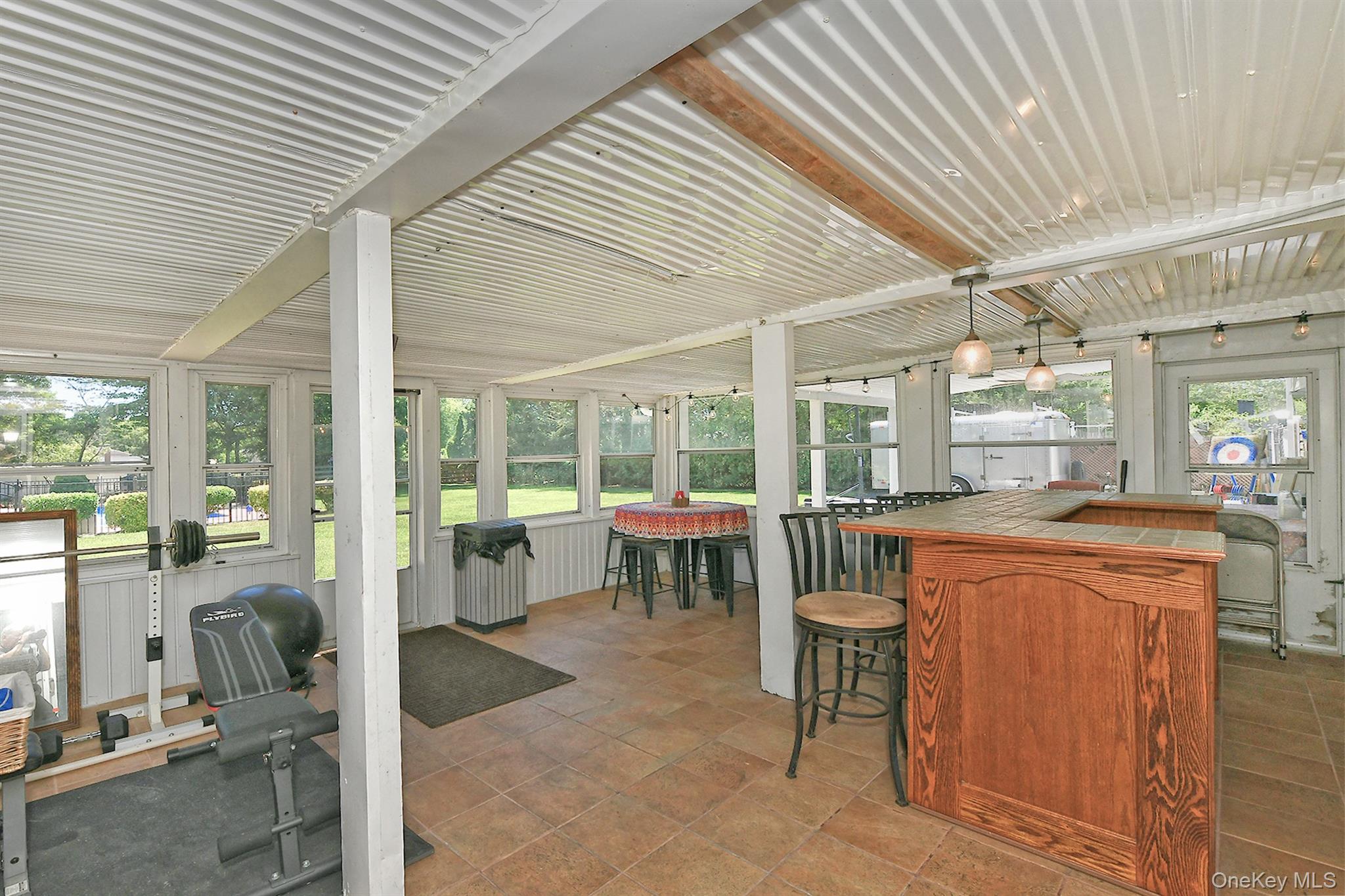 183 6th Avenue Property Photo 20