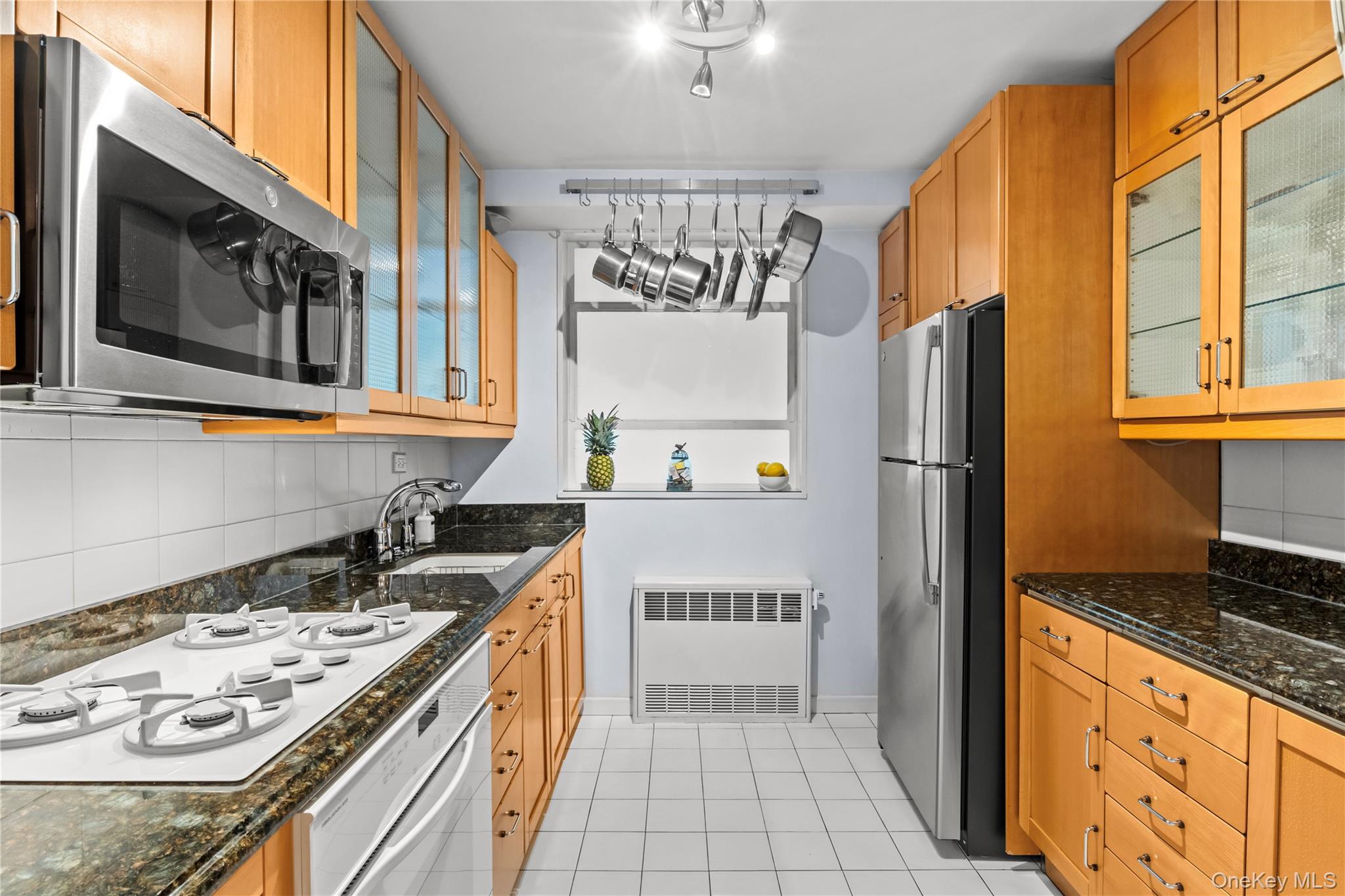 2575 Palisade Avenue 2g Property Photo 6