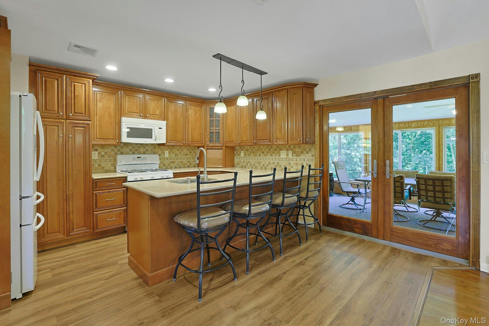 6 Hannah Lane Property Photo 12