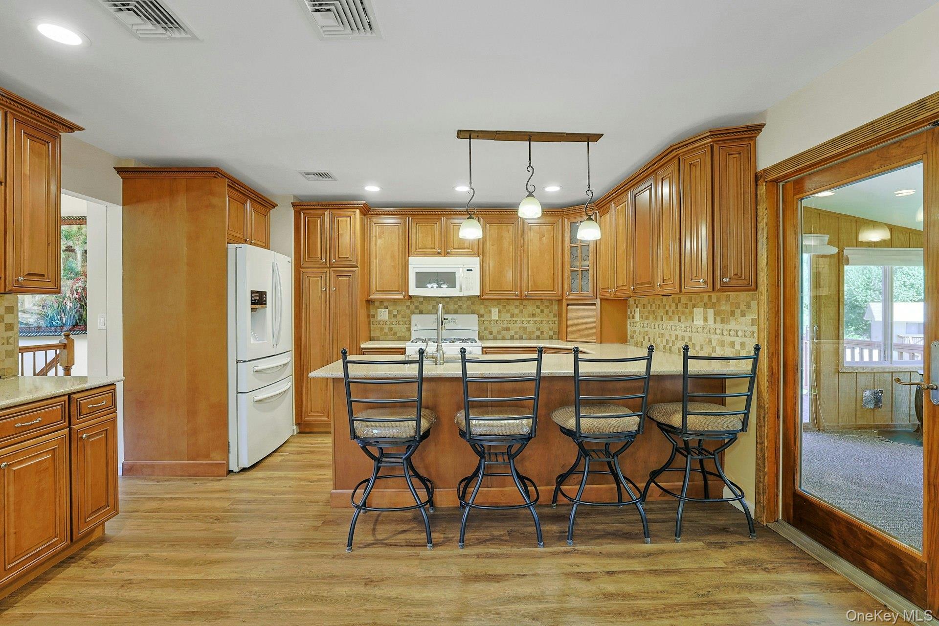 6 Hannah Lane Property Photo 13
