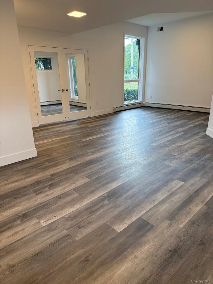 149 S Grand Avenue Property Photo 3