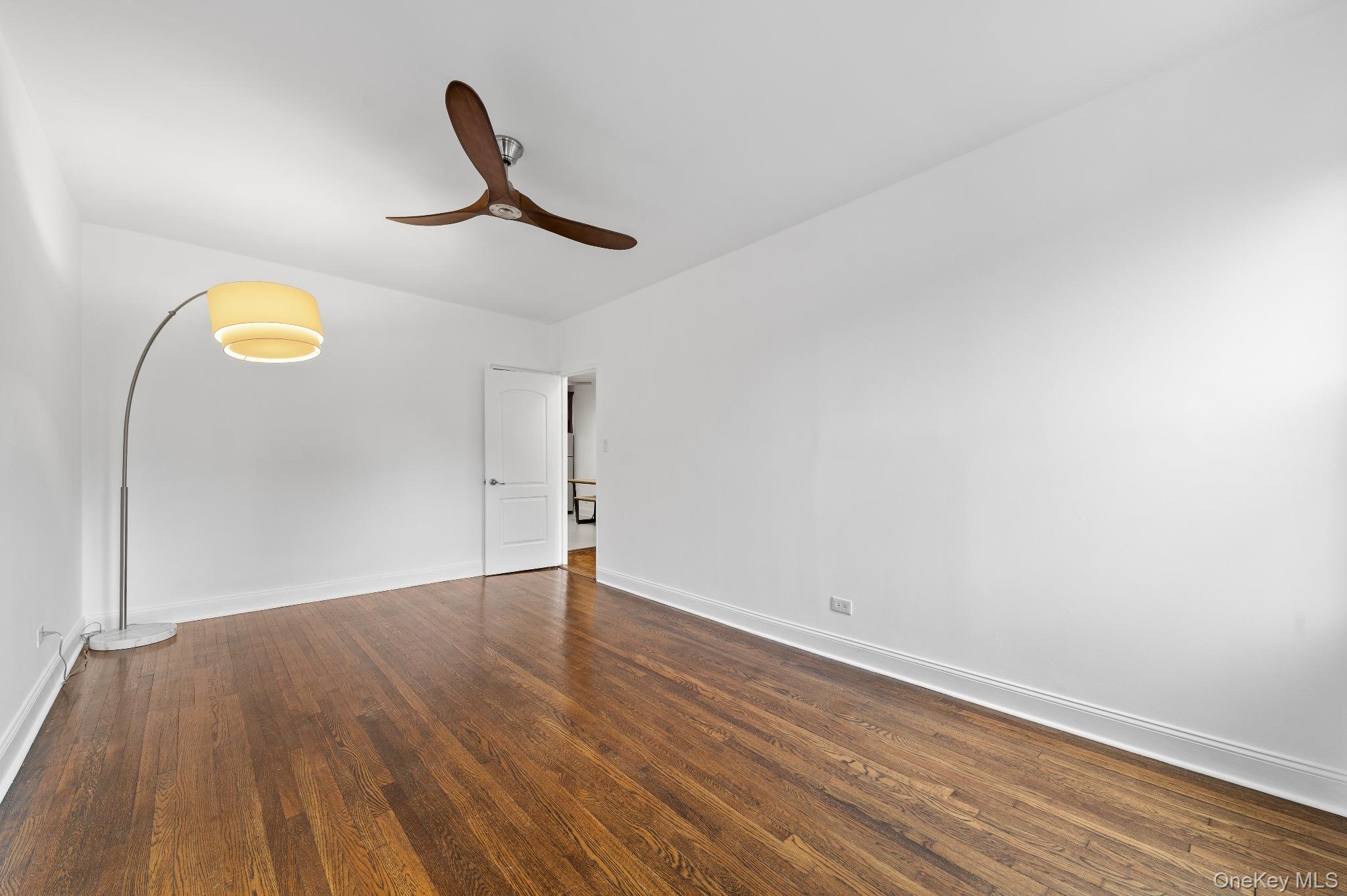 41-42 50th Street 4f Property Photo 14