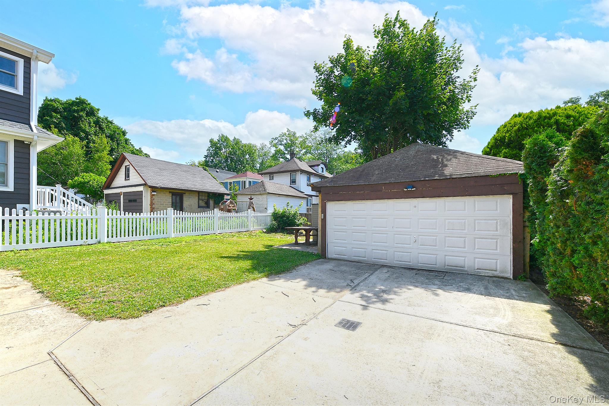 51 Bellmore Street Property Photo 3