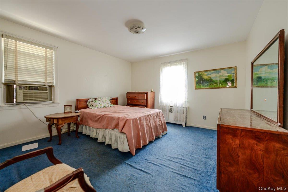 3254 Lafayette Avenue Property Photo 8