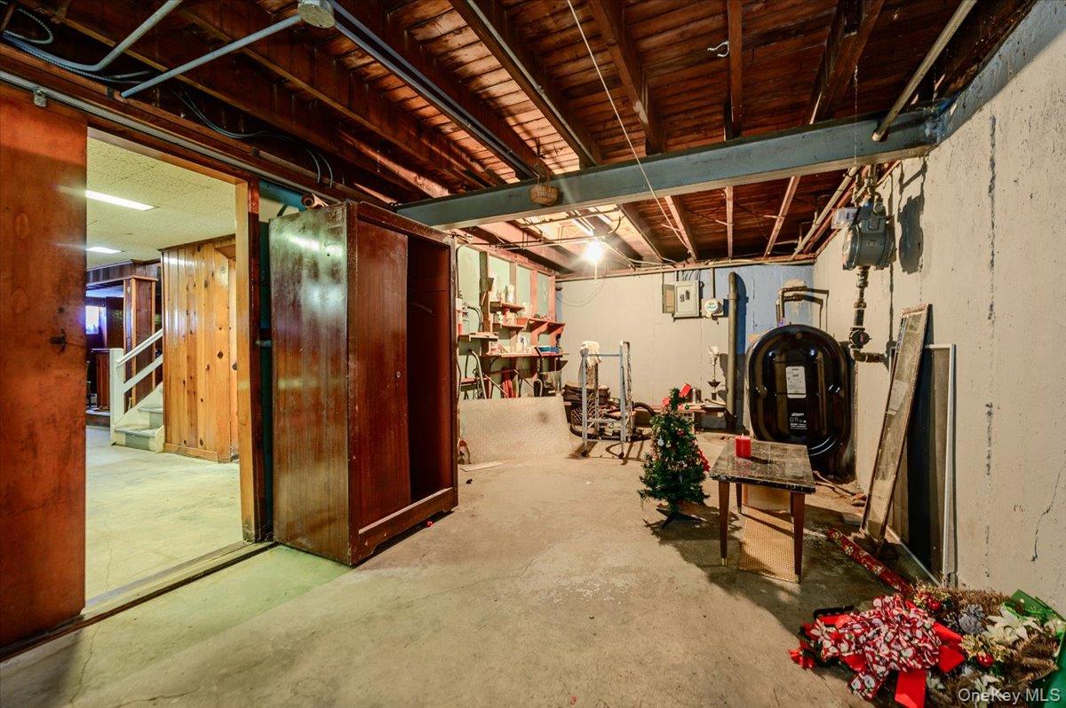 3254 Lafayette Avenue Property Photo 17