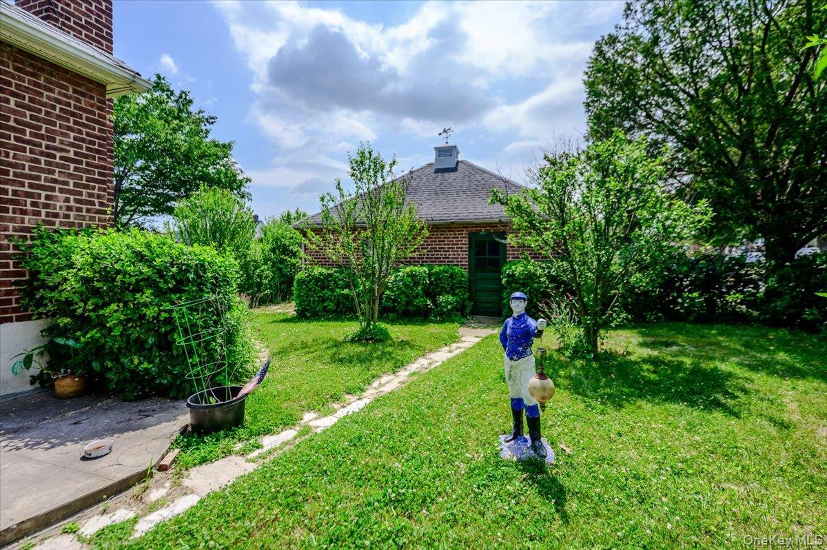 3254 Lafayette Avenue Property Photo 20