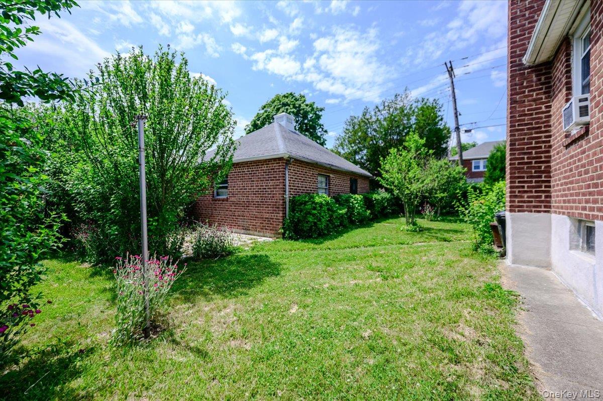 3254 Lafayette Avenue Property Photo 21