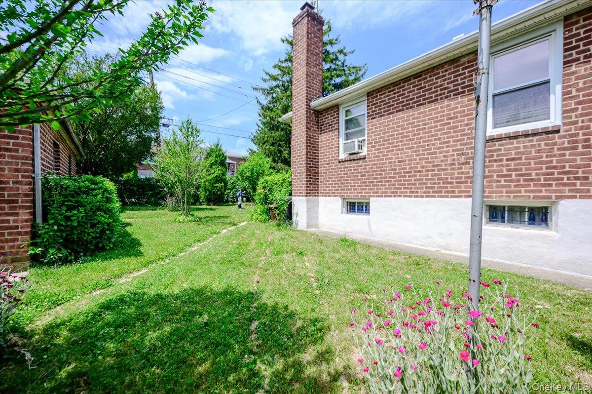 3254 Lafayette Avenue Property Photo 22