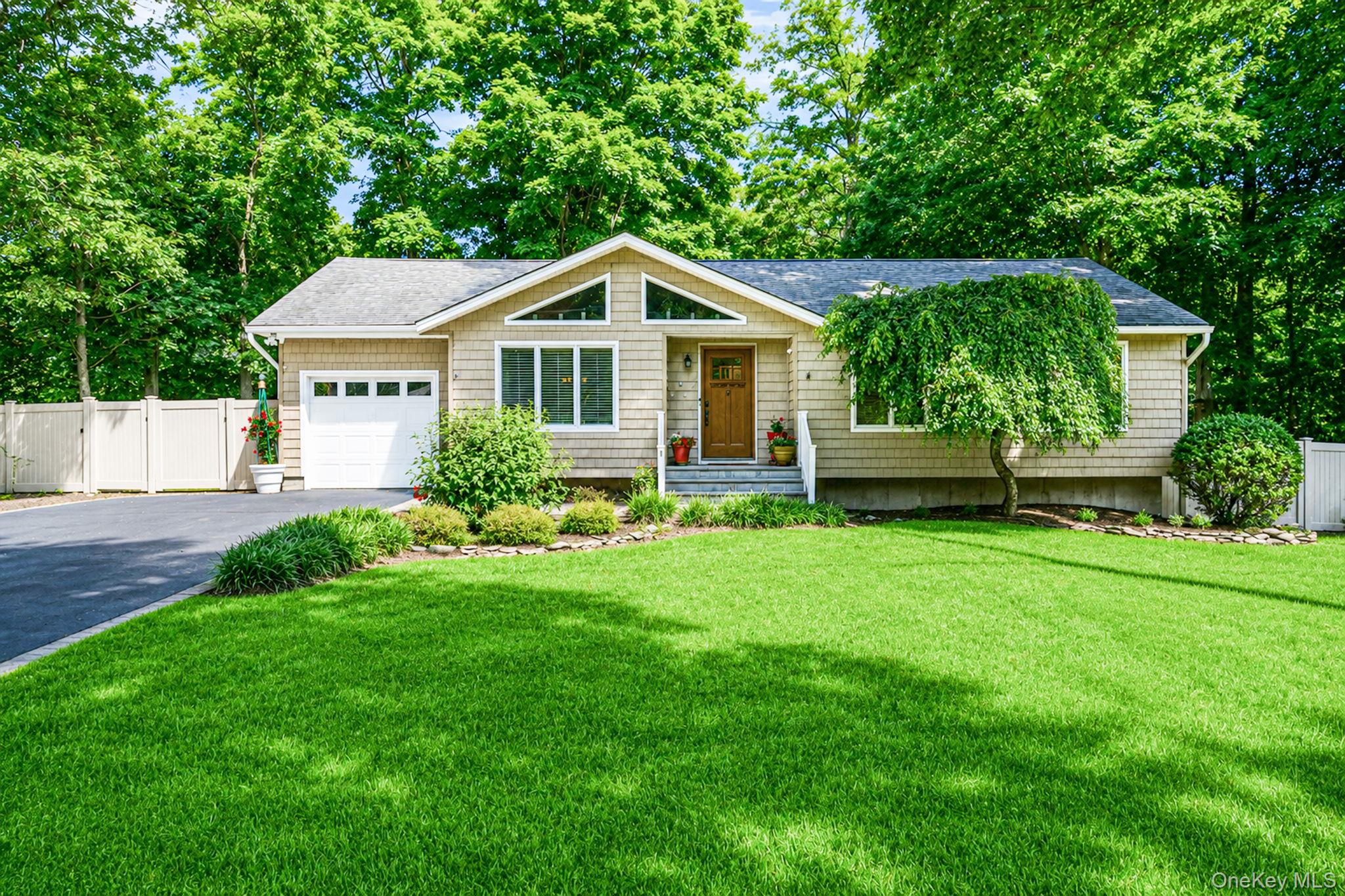 1 Honey Lane Property Photo 1