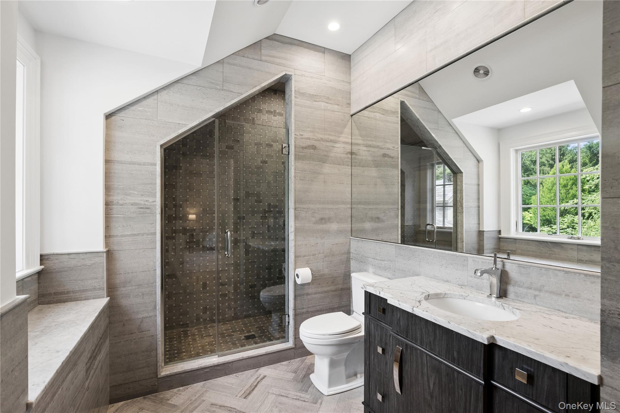#510 Cedar Swamp Road Property Photo 33