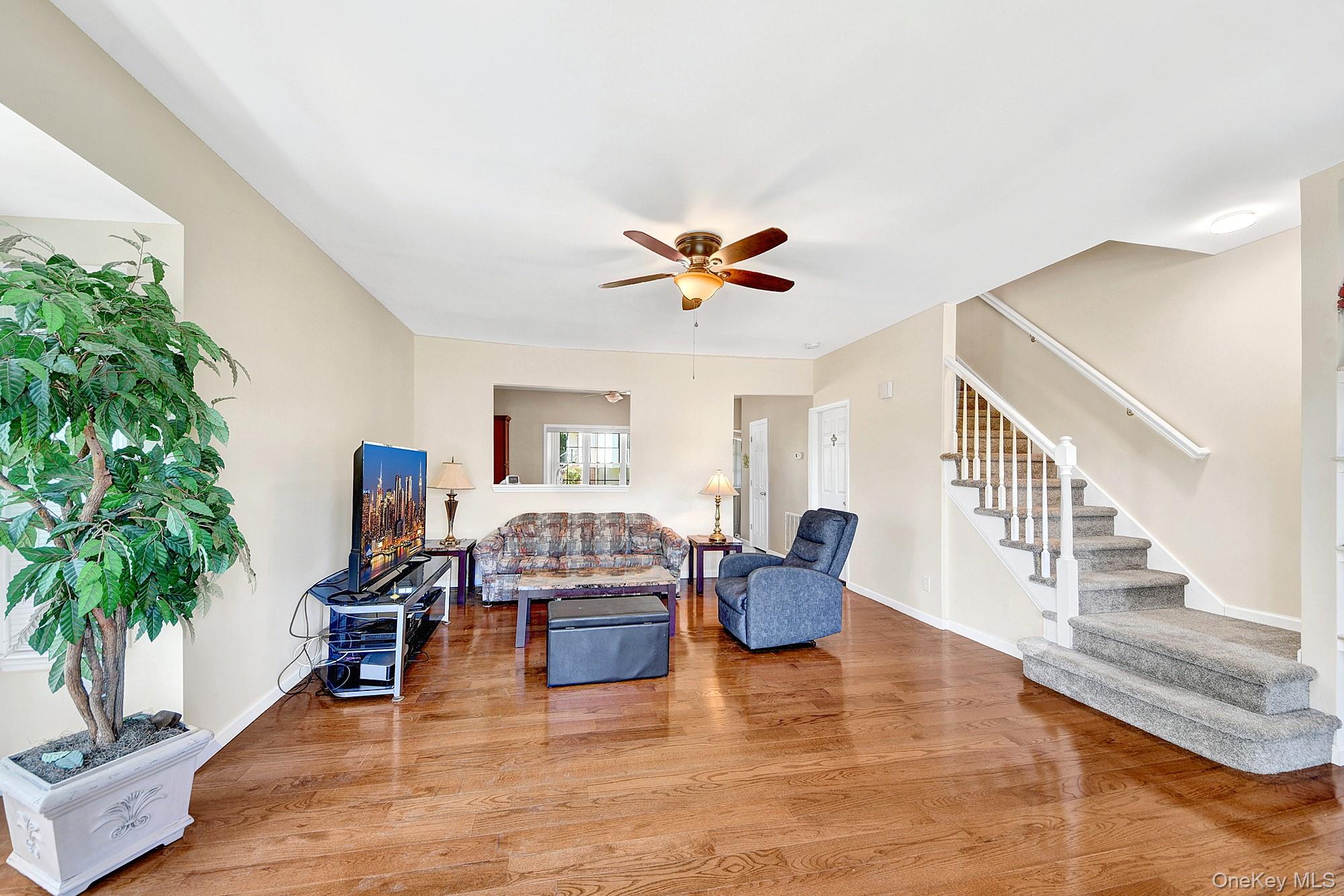 361 Verplanck Avenue Property Photo 4