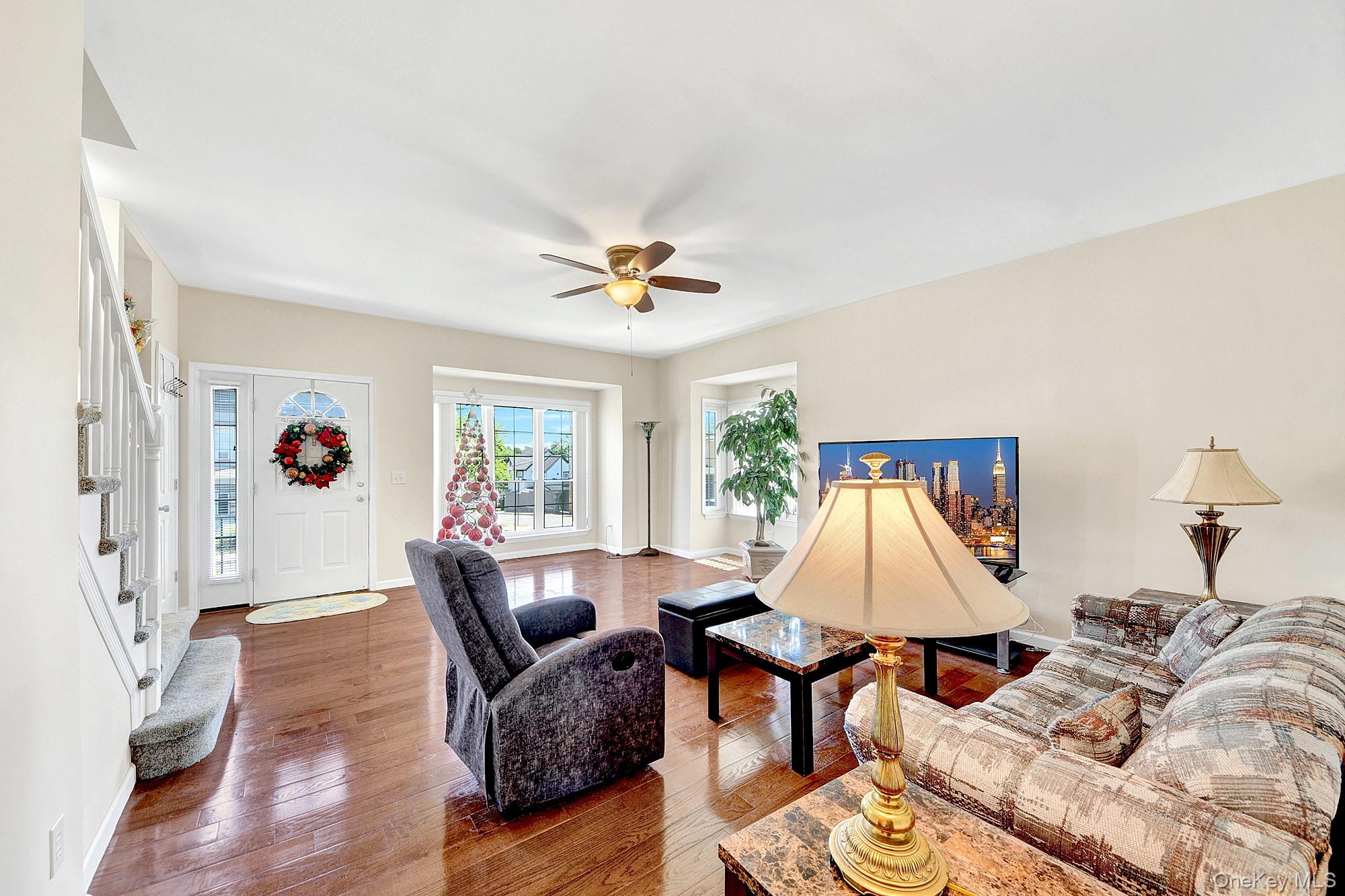361 Verplanck Avenue Property Photo 6