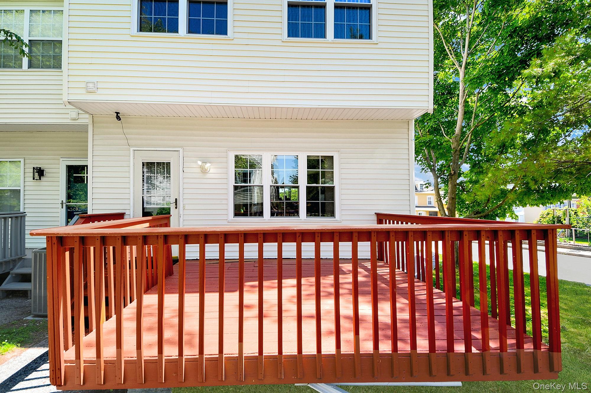 361 Verplanck Avenue Property Photo 12
