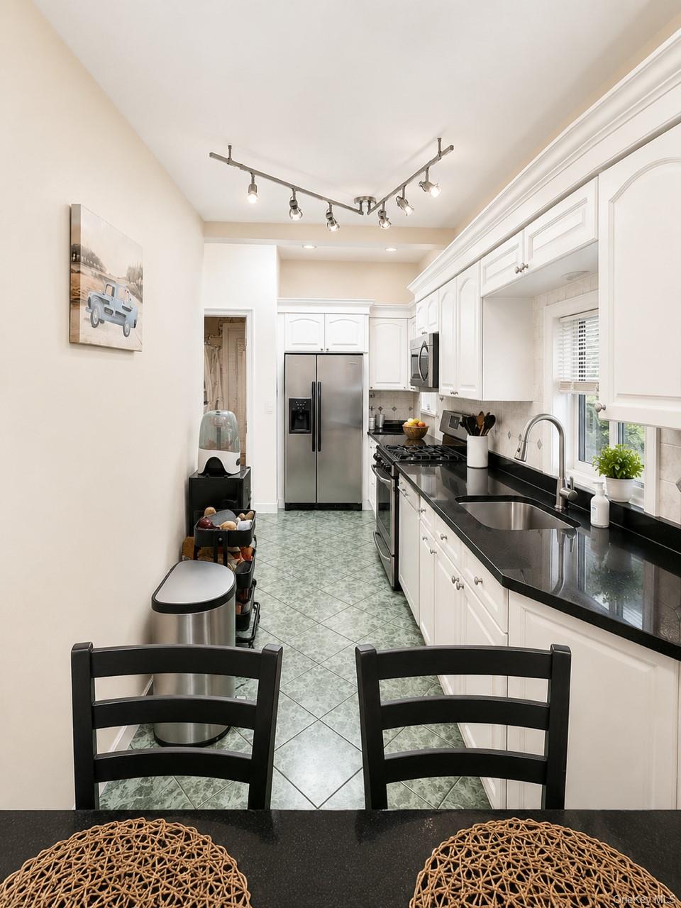 110 Roosevelt Avenue Property Photo 7