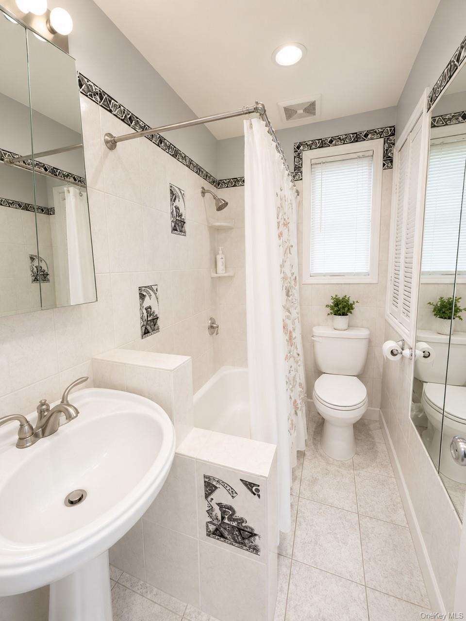 110 Roosevelt Avenue Property Photo 15
