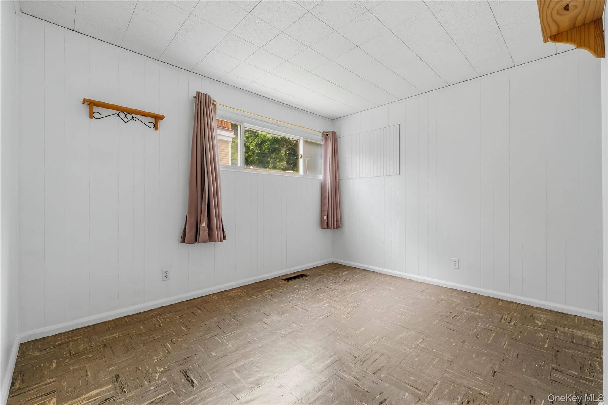 56 Cayuga Drive Property Photo 19