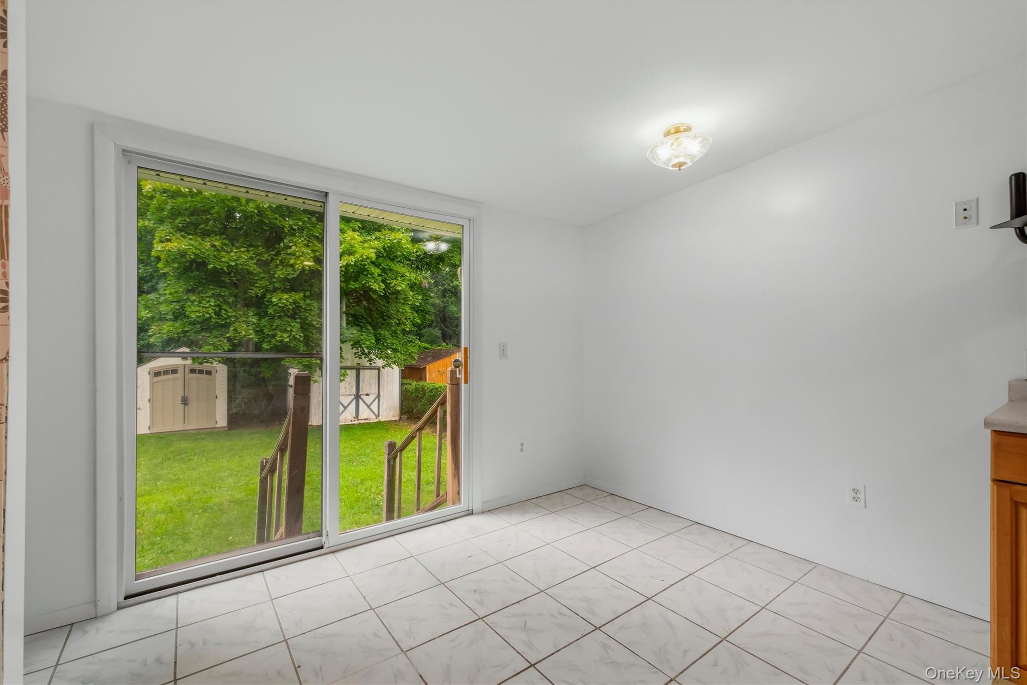 56 Cayuga Drive Property Photo 22