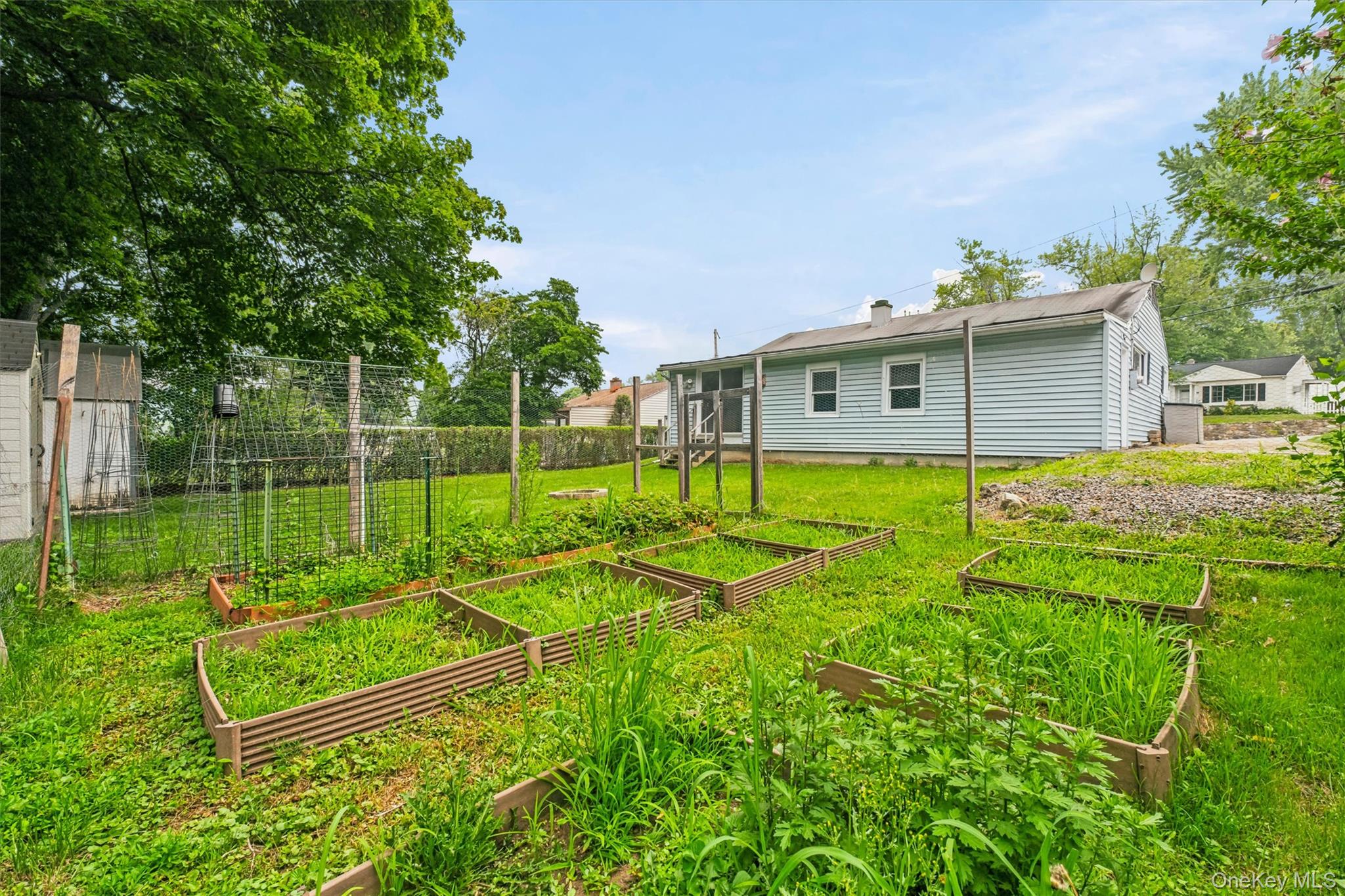 56 Cayuga Drive Property Photo 24