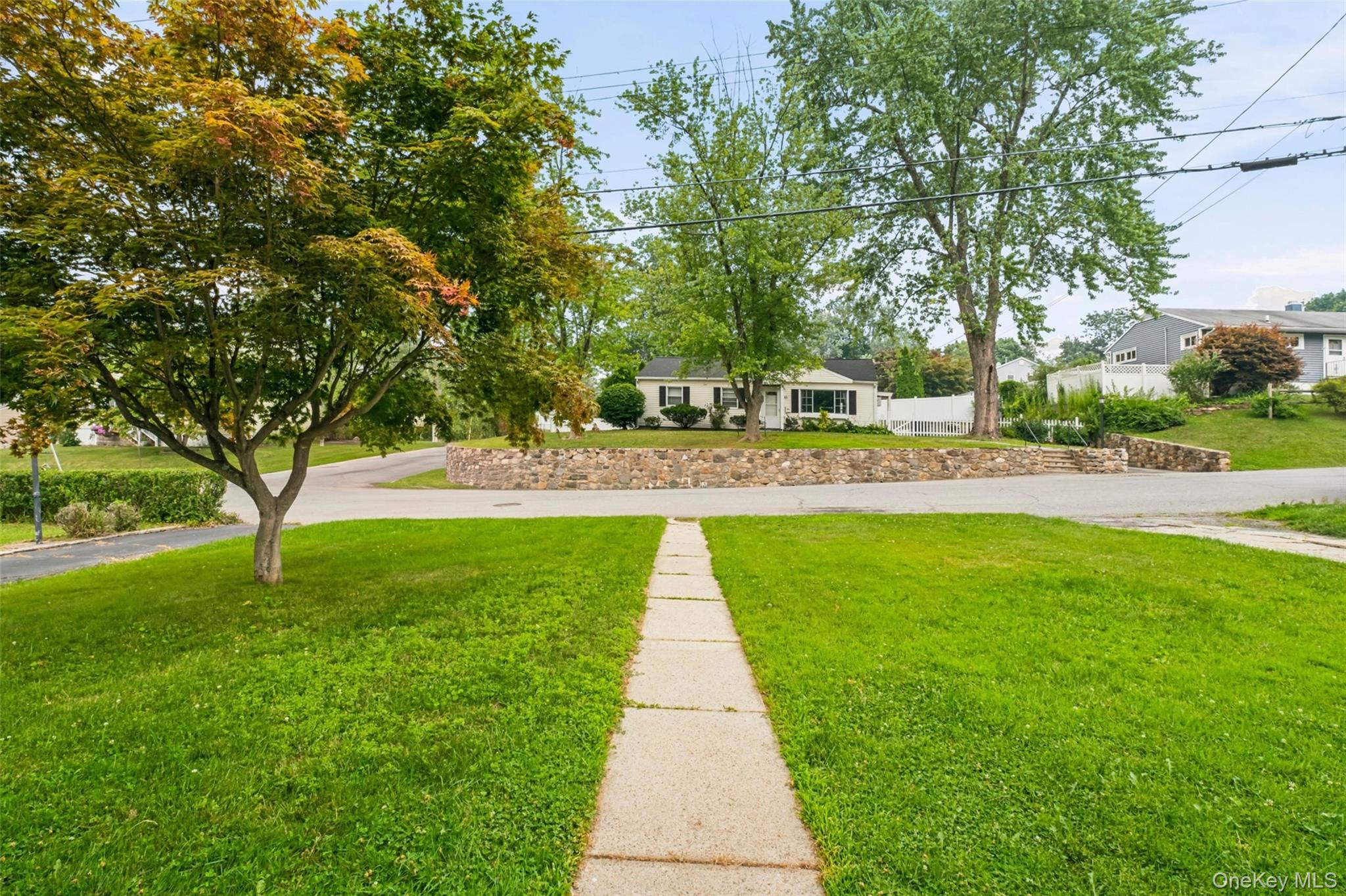 56 Cayuga Drive Property Photo 27