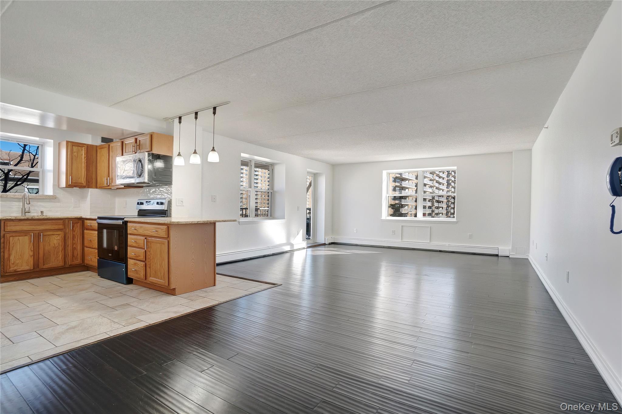 79-14 Rockaway Beach Boulevard 3j Property Photo 4