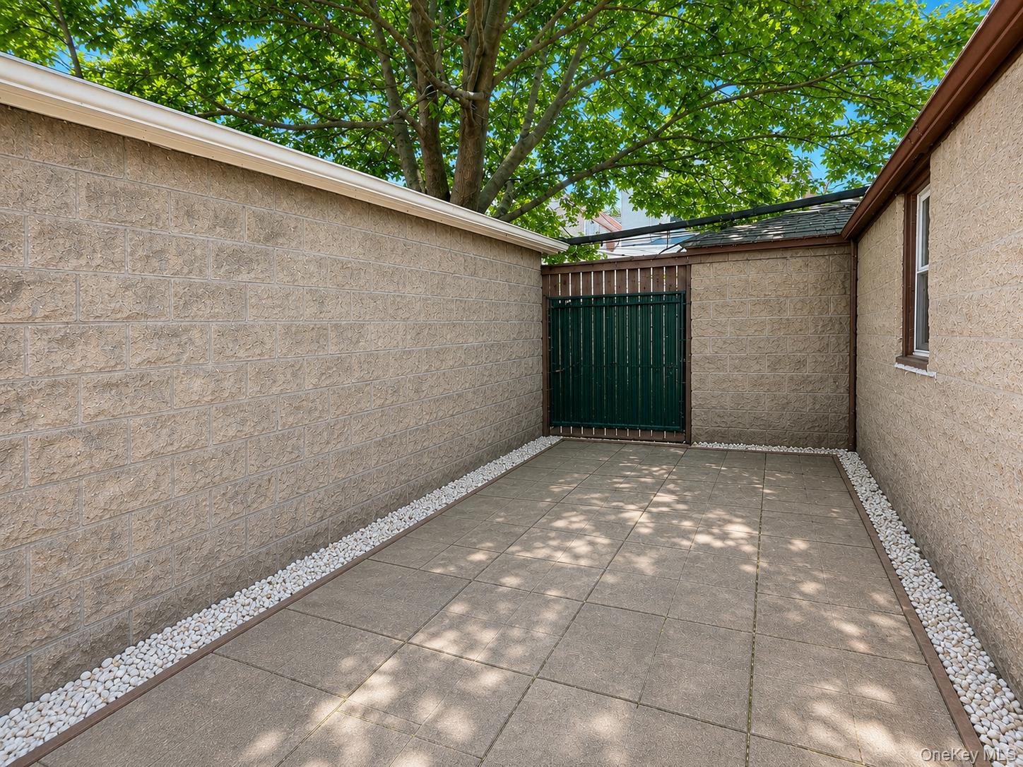 1216 E 28th Street Property Photo 13