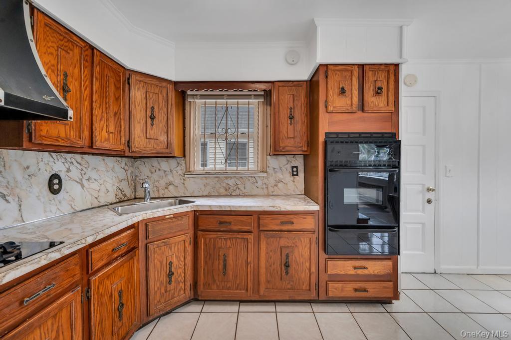 13715 169th Street Property Photo 15