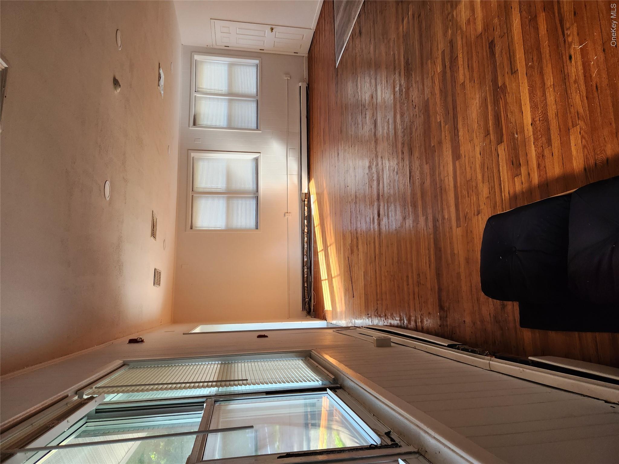 650 N Liberty Avenue Property Photo 11