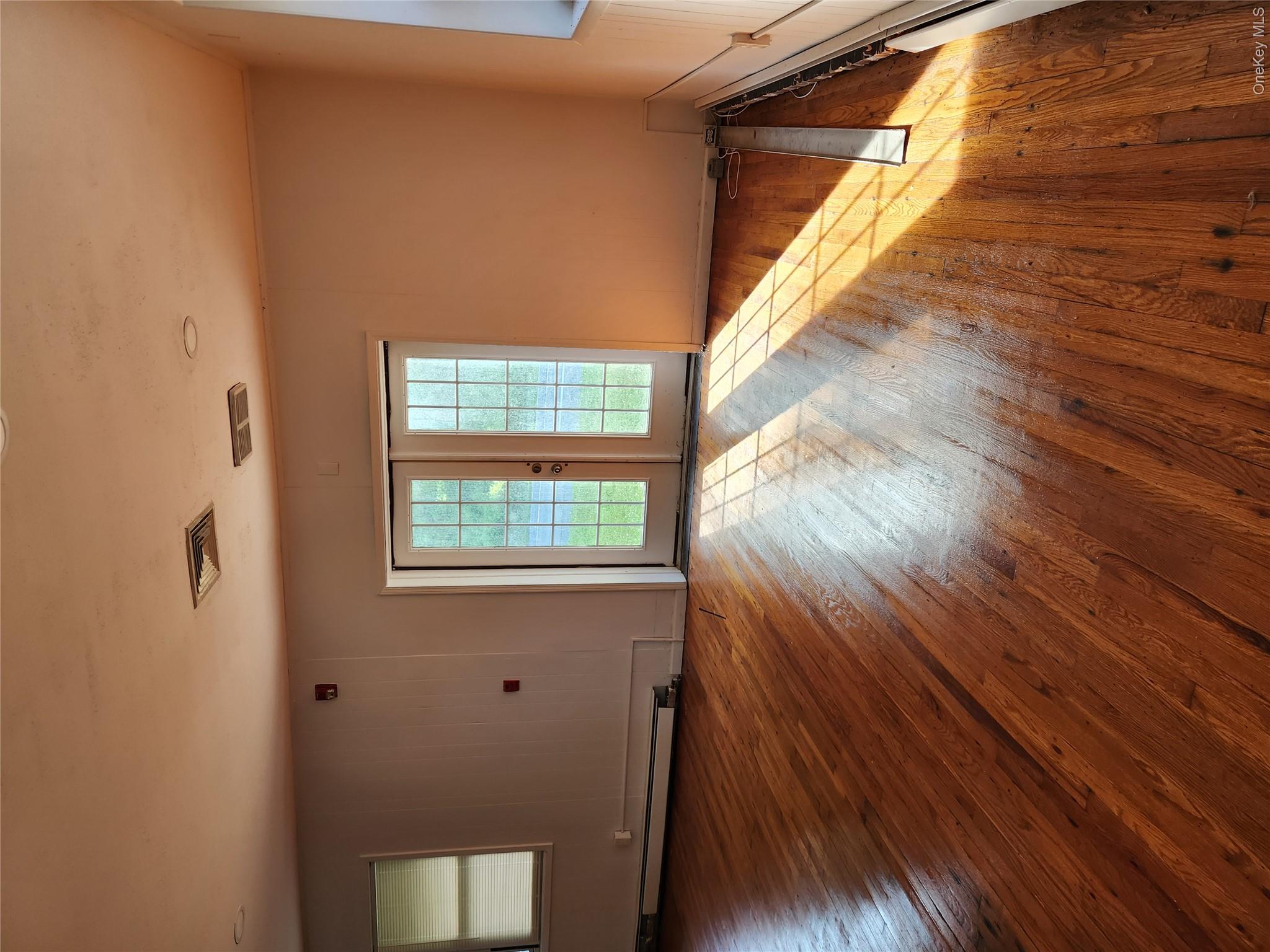 650 N Liberty Avenue Property Photo 12