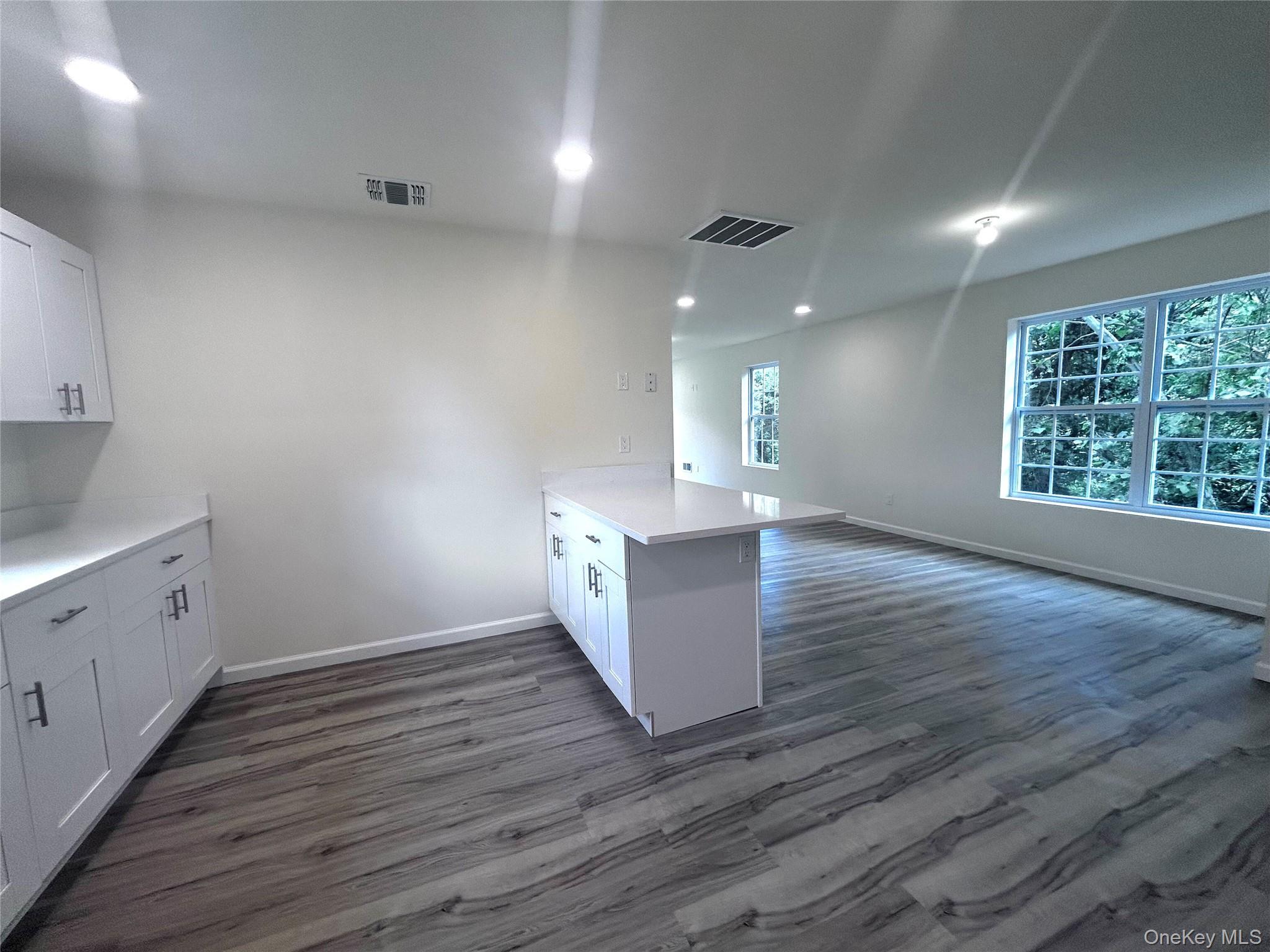 1013065 Property Photo 11