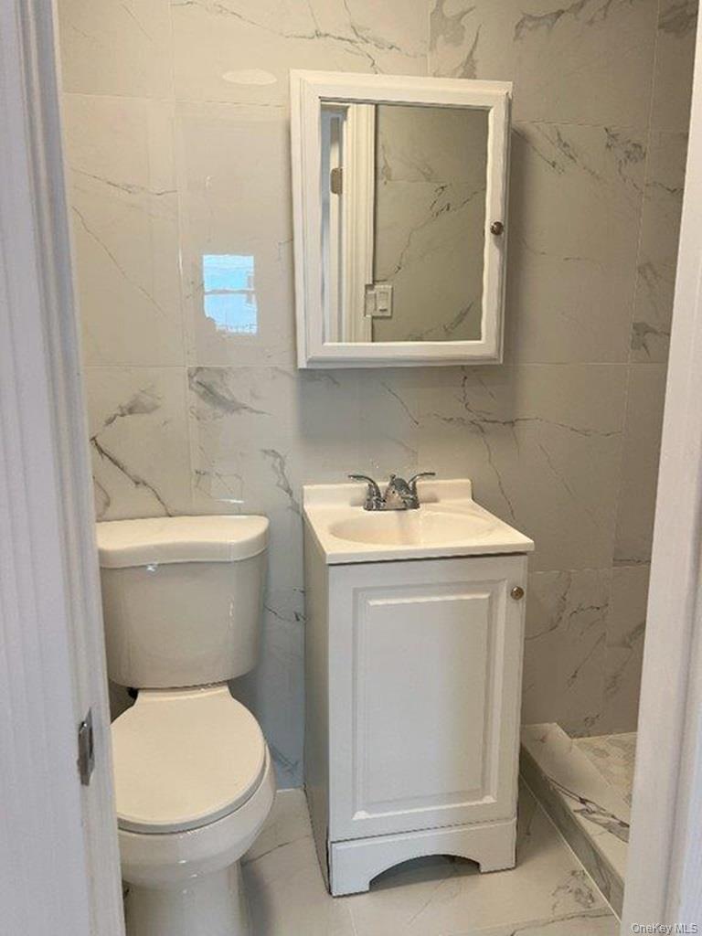 730 E 217 Street 1 Property Photo 11