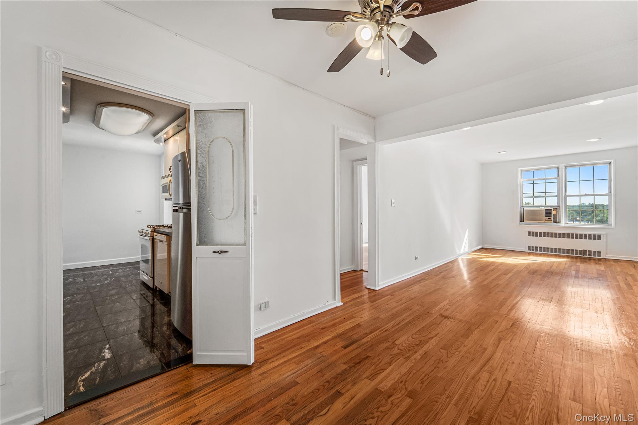 6393 Woodhaven Boulevard 6f Property Photo 4