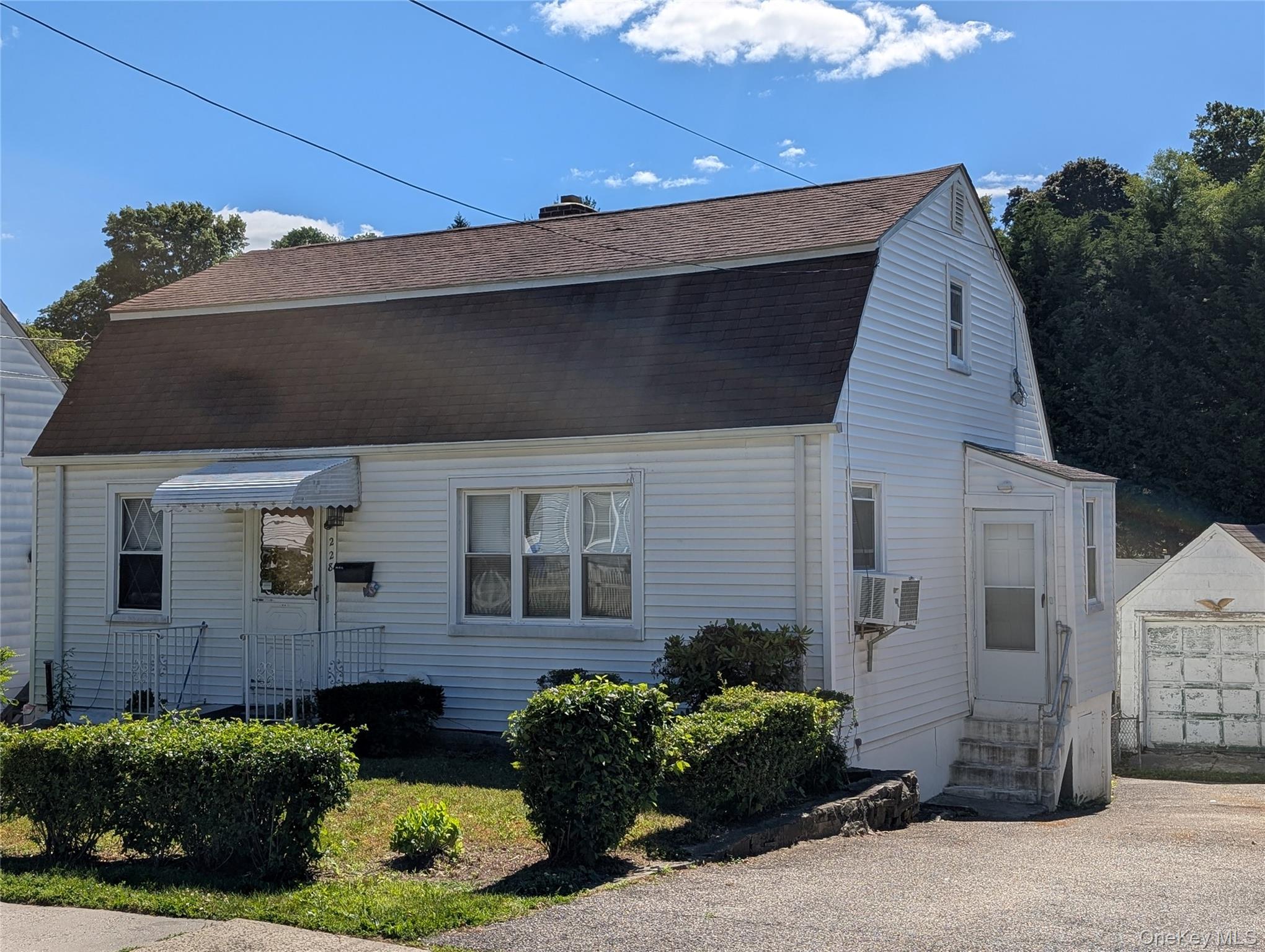 228 Morsemere Avenue Property Photo 2
