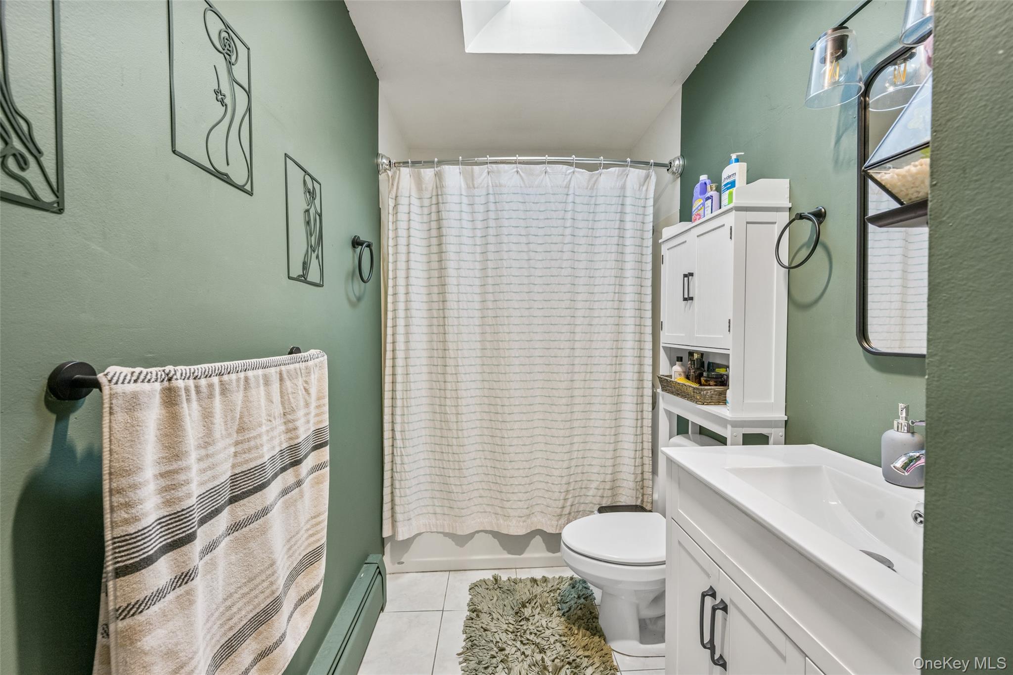 87 Biltmore Drive Property Photo 8