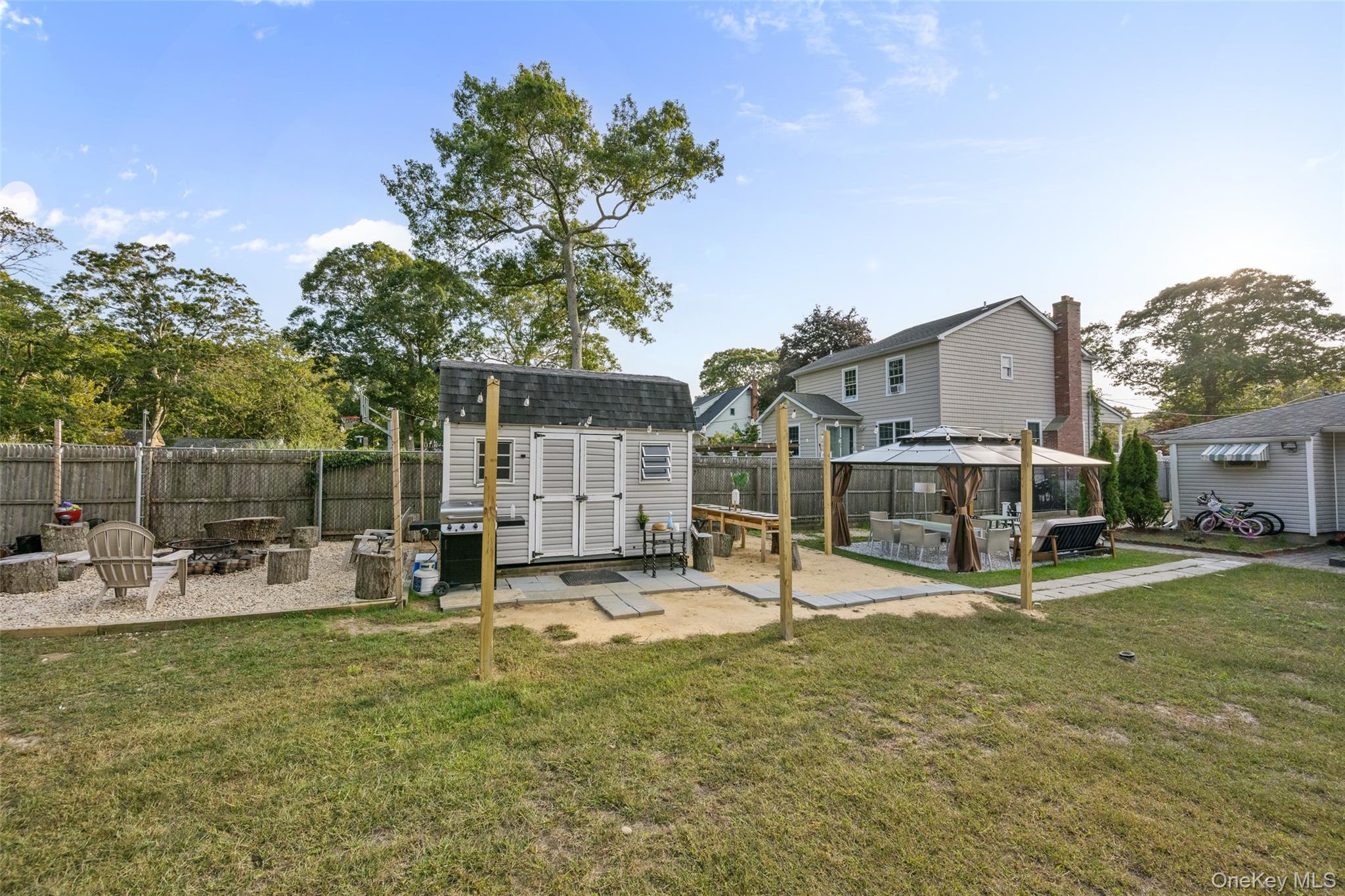 87 Biltmore Drive Property Photo 17