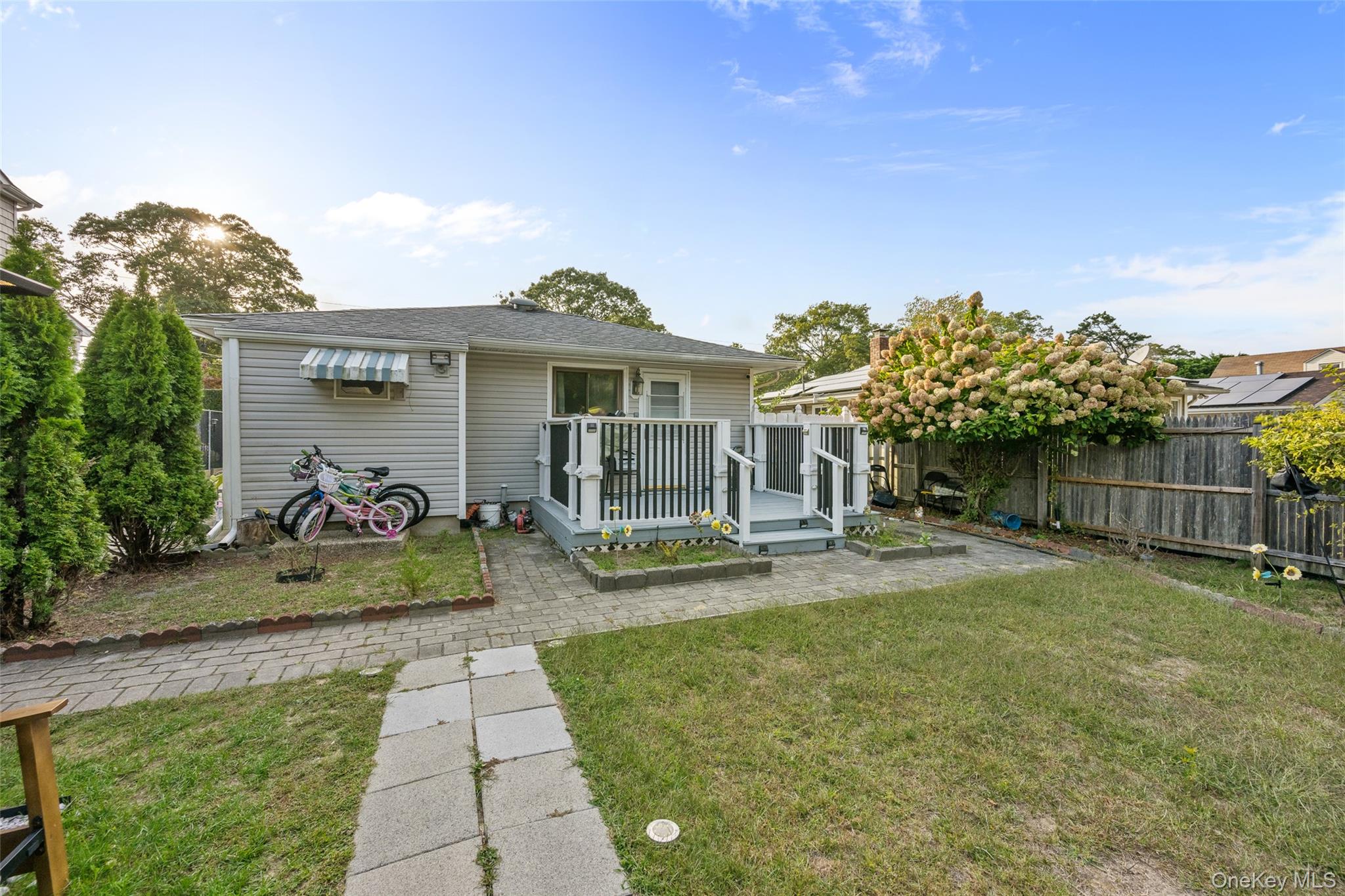 87 Biltmore Drive Property Photo 21