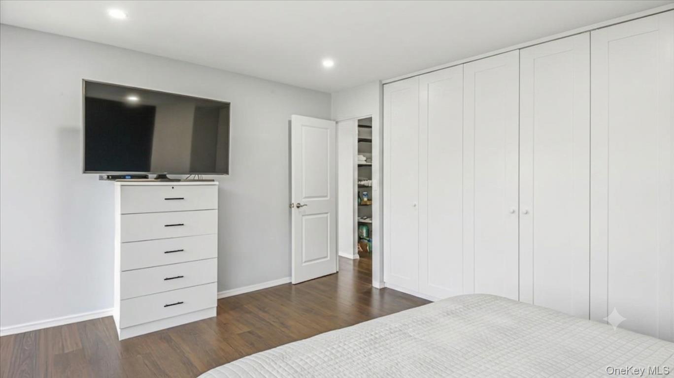 166-10 Powells Cove Boulevard 6c Property Photo 13