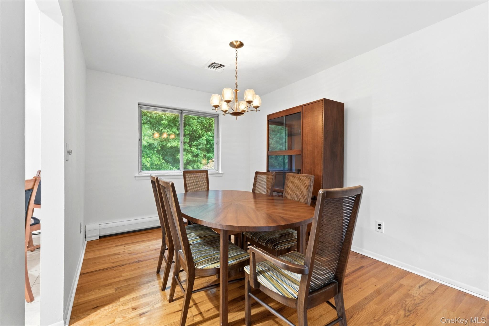 223 Newport Avenue Property Photo 8